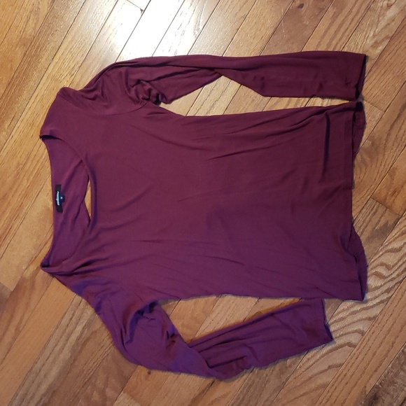 WOMENS LONG SLEEVE SIZE MED, DEEP BURGANDY, OPEN BACK! NEVER WORN! - Picture 1 of 3